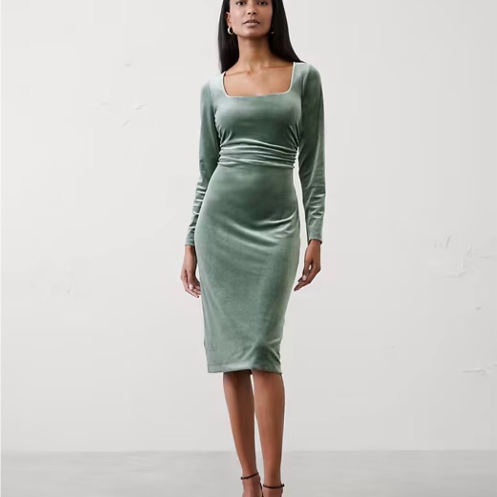 Banana Republic Factory, Sage Velvet Long Sleeve Dress